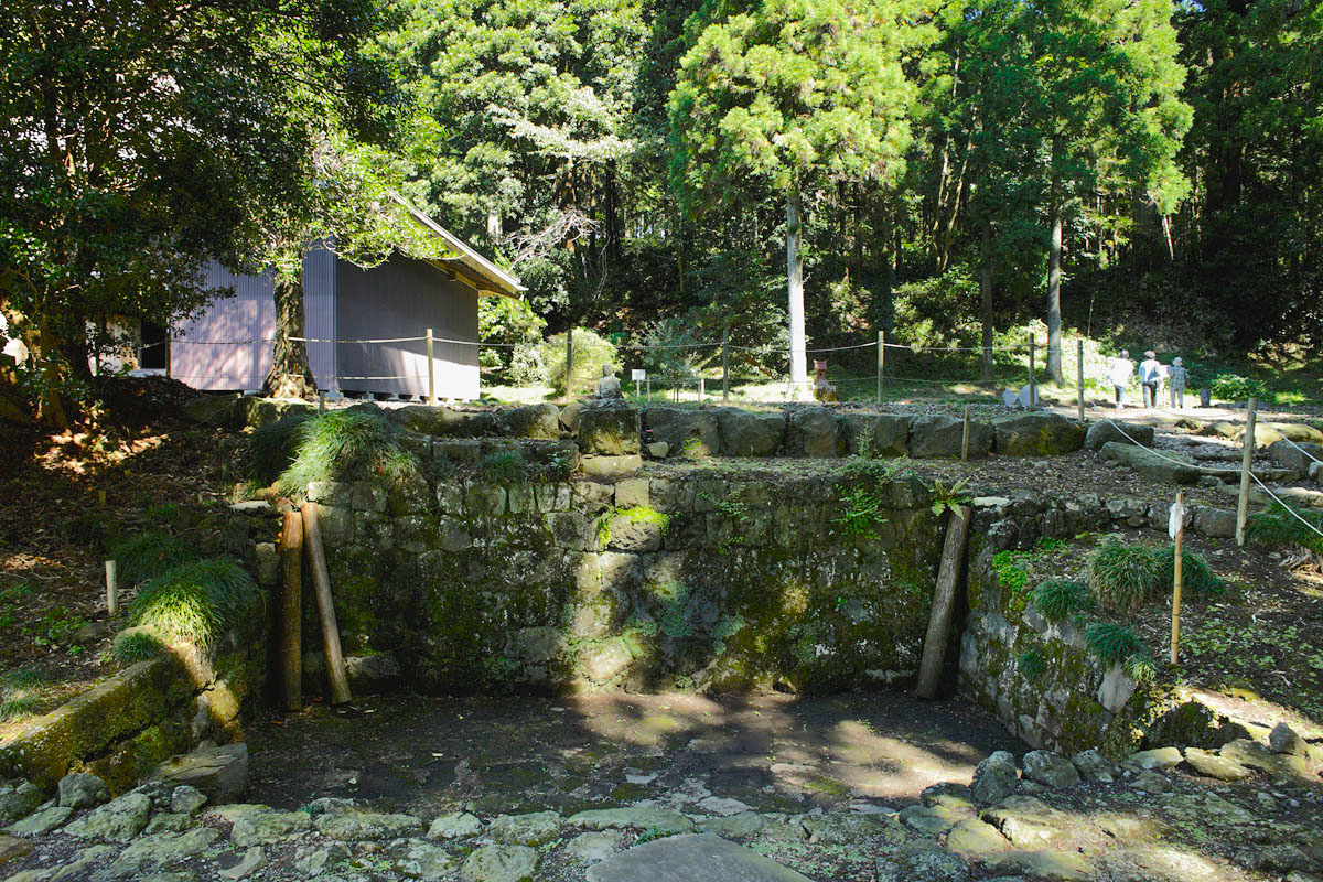 村山浅間神社・水垢離場