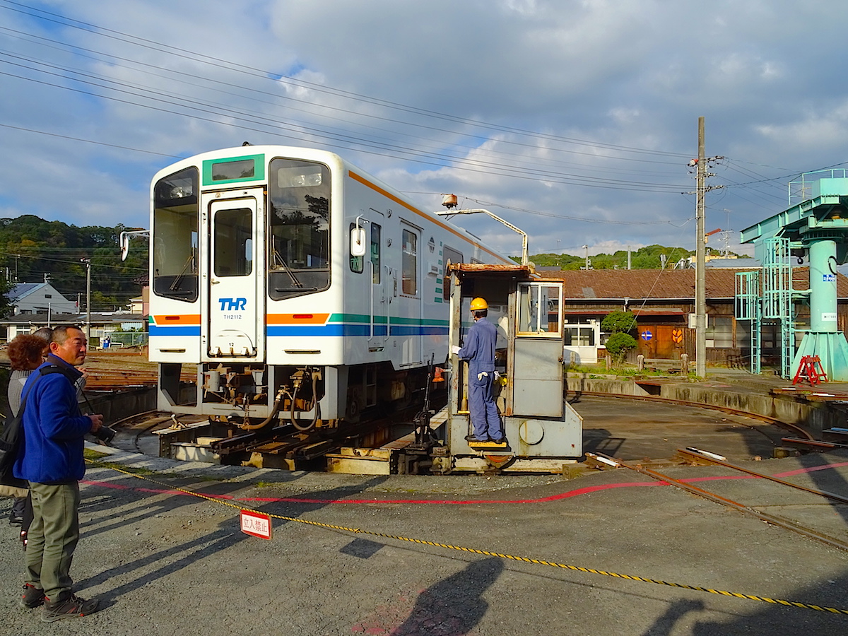 天竜二俣駅転車台