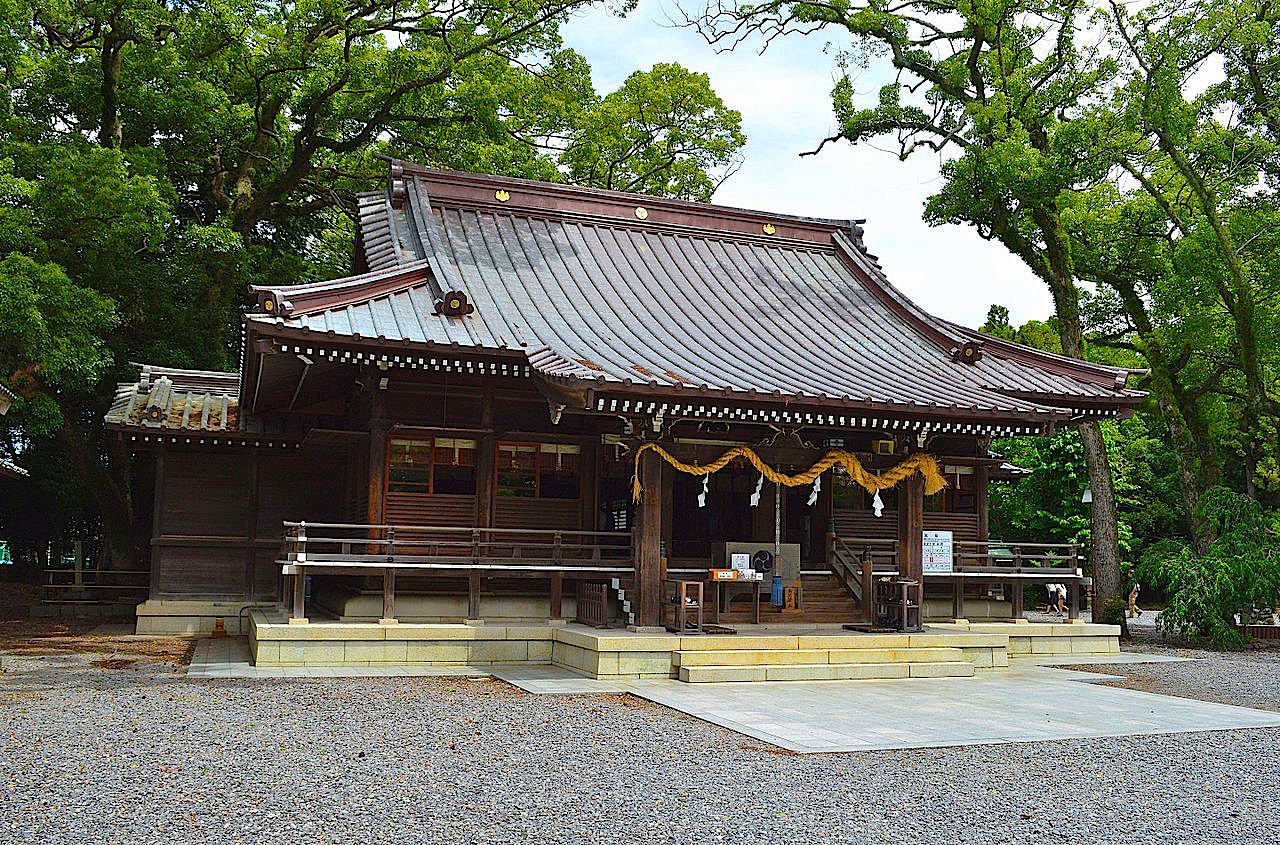 焼津神社の拝殿