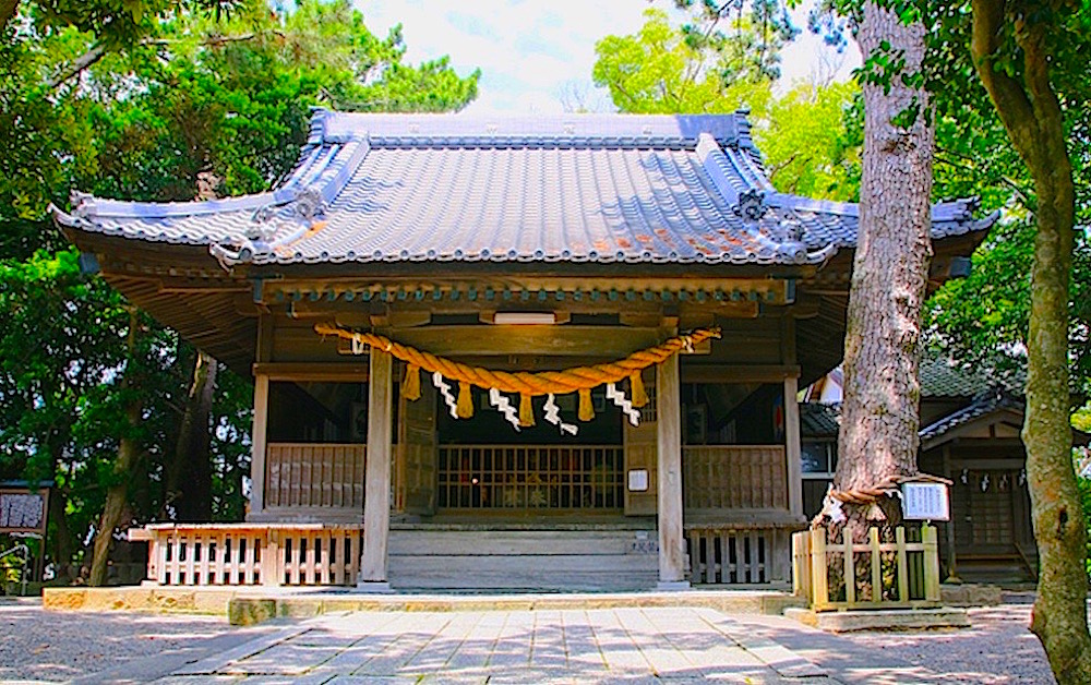 漁業者が信仰する岐佐神社の拝殿