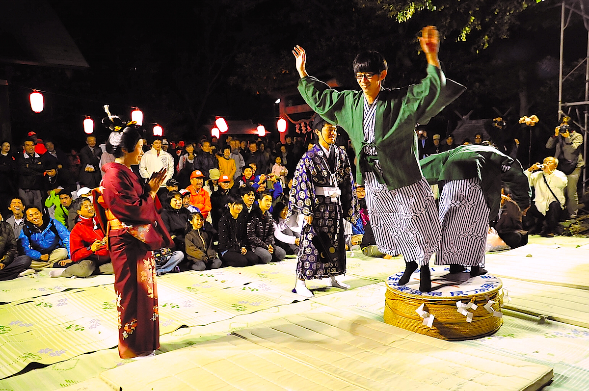 毎年11月10日に行なわれる『尻つみ祭り』