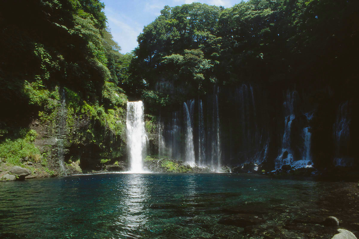 白糸の滝が「世界文化遺産」に登録された理由とは! | 静岡・浜松・伊豆