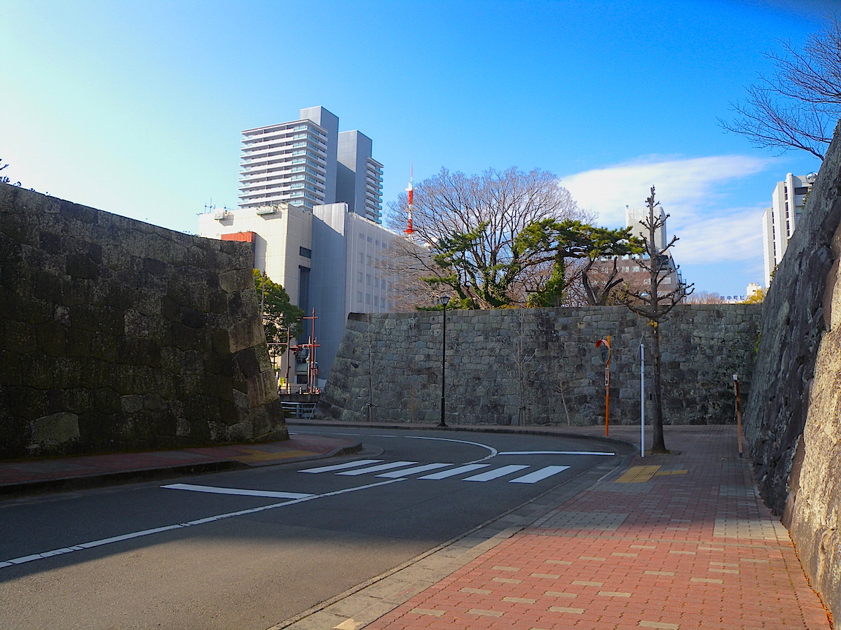 駿府城三ノ丸大手門
