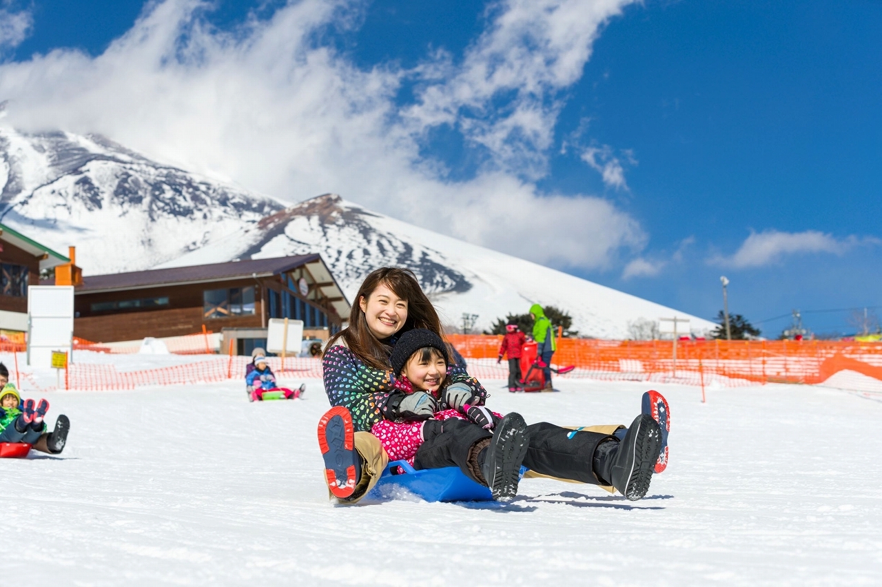 フジヤマスノーリゾート イエティ「ソリ遊びゲレンデ」営業｜2025-2026
