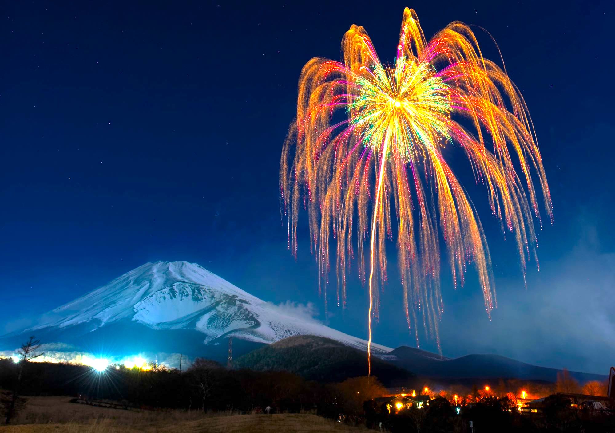 花火×富士山×歌舞伎の共演『富士山花火2024』 | 静岡・浜松・伊豆情報局