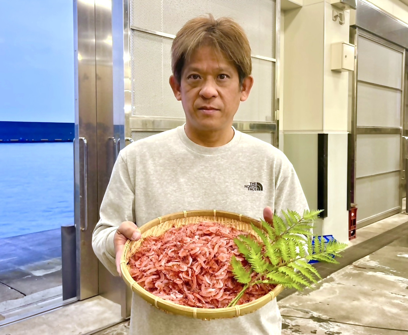 日本で唯一の駿河湾「桜えび漁」始まる！ 「浜のかきあげや」も