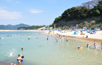 平沢海水浴場（らららサンビーチ）